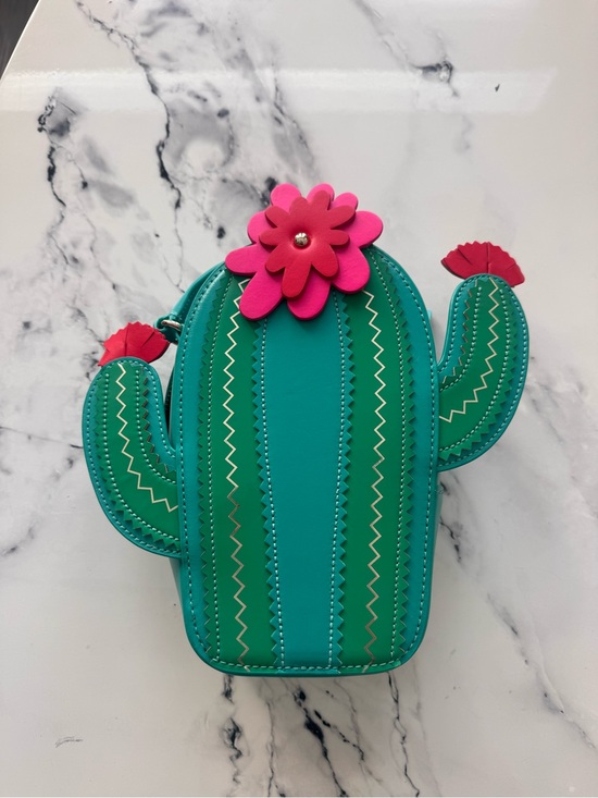 kate spade Handbags - Kate Spade Cactus Crossbody Bag with Pink Flower Accent